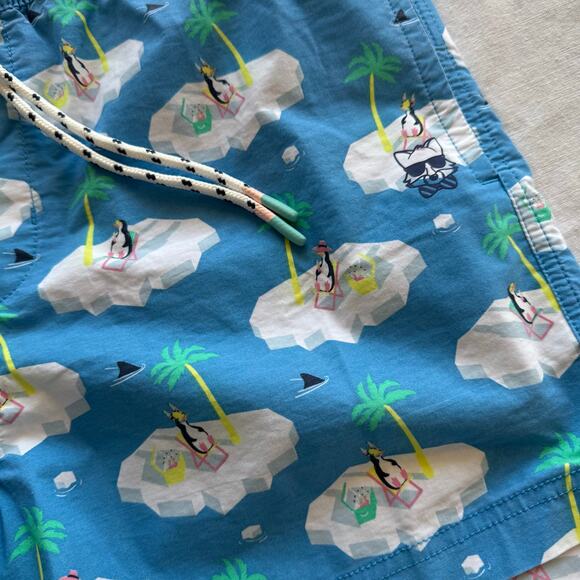 Party Pants swim trunks Large 5” Inseam Iceberg Penguin - Picture 3 of 10